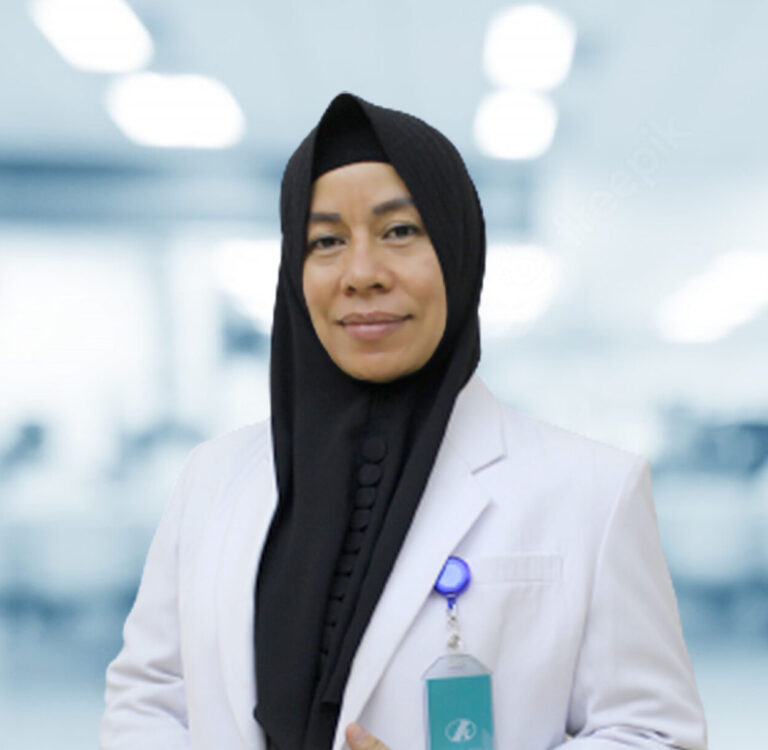 drg. Efriati M Djenar, Sp. BM